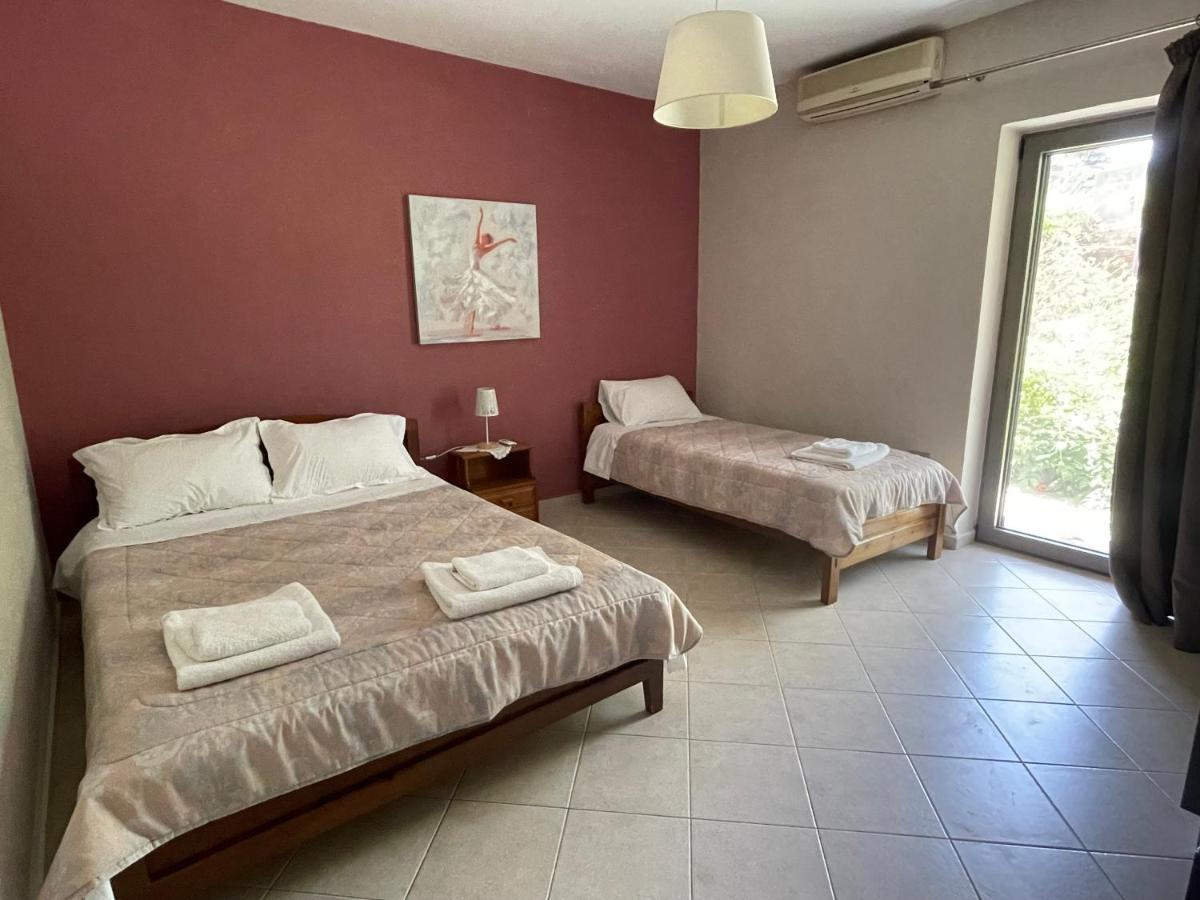 Chrissi'S House With Garden And Sea View Zerviana Villa Kissamos Exterior photo